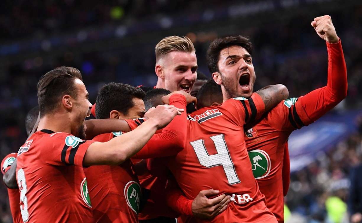 关于里程碑夜奥兰多魔术调整名单，法甲转会期刷纪录，气氛紧张，团队化学反应显著的信息