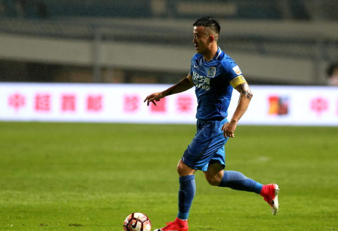 中超榜首大战工体tifo震撼 中超榜首大战工体tifo震撼