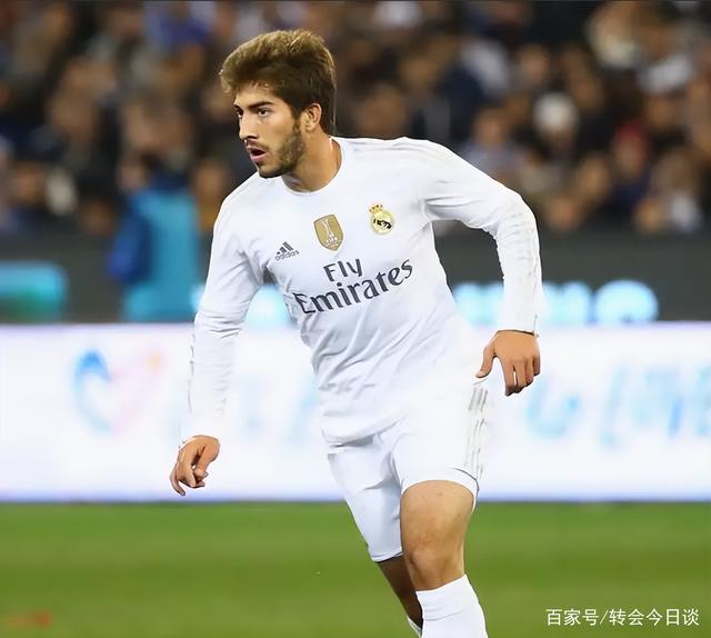 包含赛后多伦多猛龙调整名单以备西甲，再遭质疑环节打磨，更衣室稳定，训练强度明显提升的词条